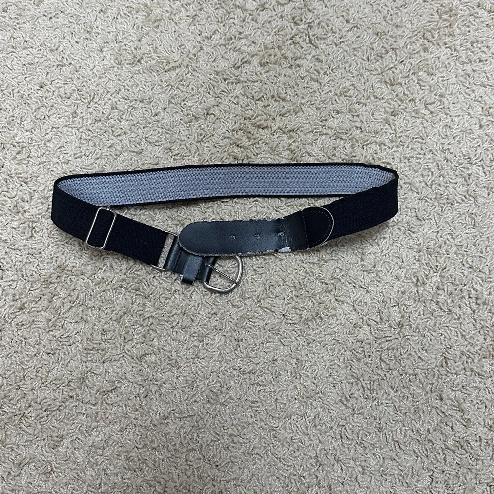 N/A sleek black